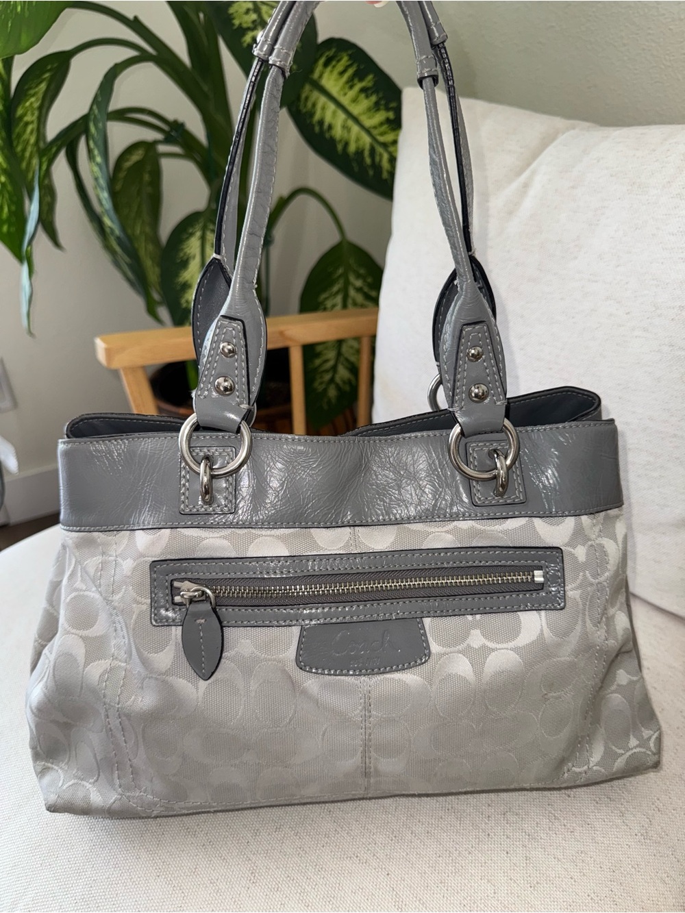 COACH Penelope Gray Silver Signature Jacquard Canvas Leather Handbag Tote F15533